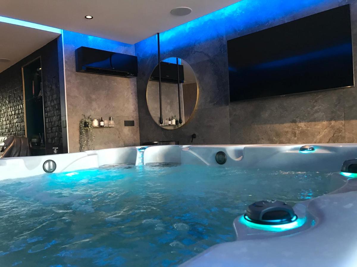 L’Odyssée Spa Seclin Extérieur photo