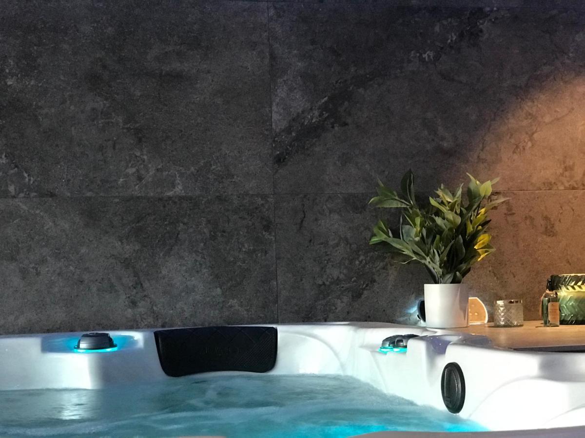 L’Odyssée Spa Seclin Extérieur photo
